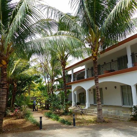 Residence Les Lauriers غراند بايَ المظهر الخارجي الصورة
