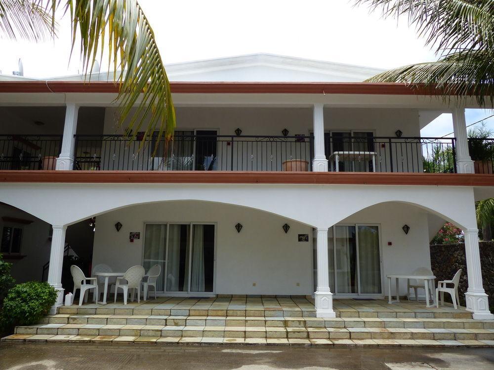 Residence Les Lauriers غراند بايَ المظهر الخارجي الصورة